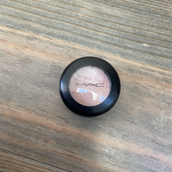 MAC EYESHADOW GRAIN - Picture 2 of 5